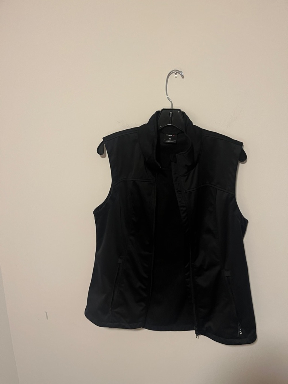 Baleaf Black Zip-Front Sleeveless Active Vest